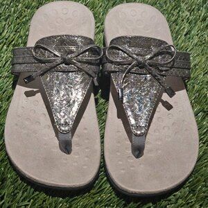 Vionic Amaya Snake Print Thong Sandals – Women’s 7 – Charcoal Metallic – New in